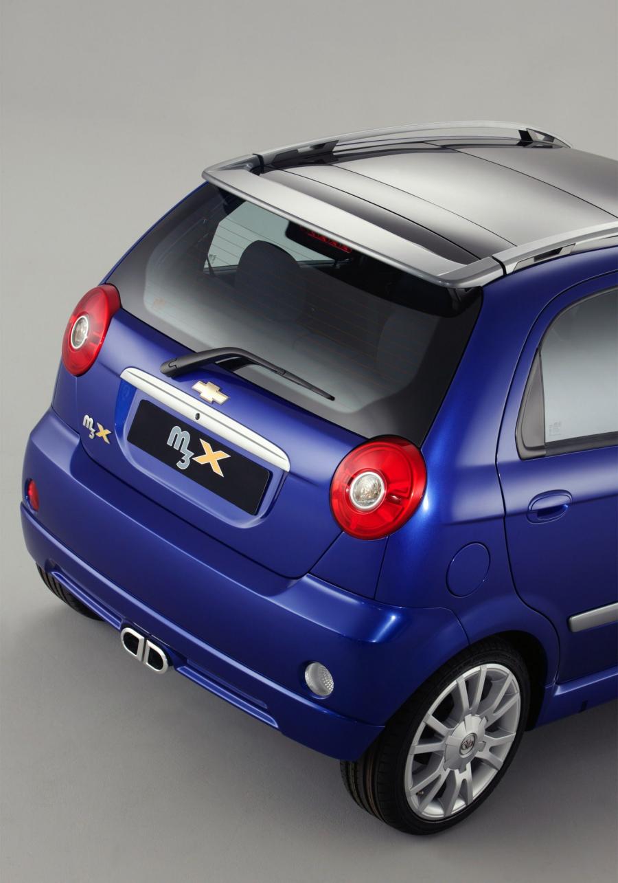  Chevrolet M3X Concept 2004 года  (фото 13 из 22)